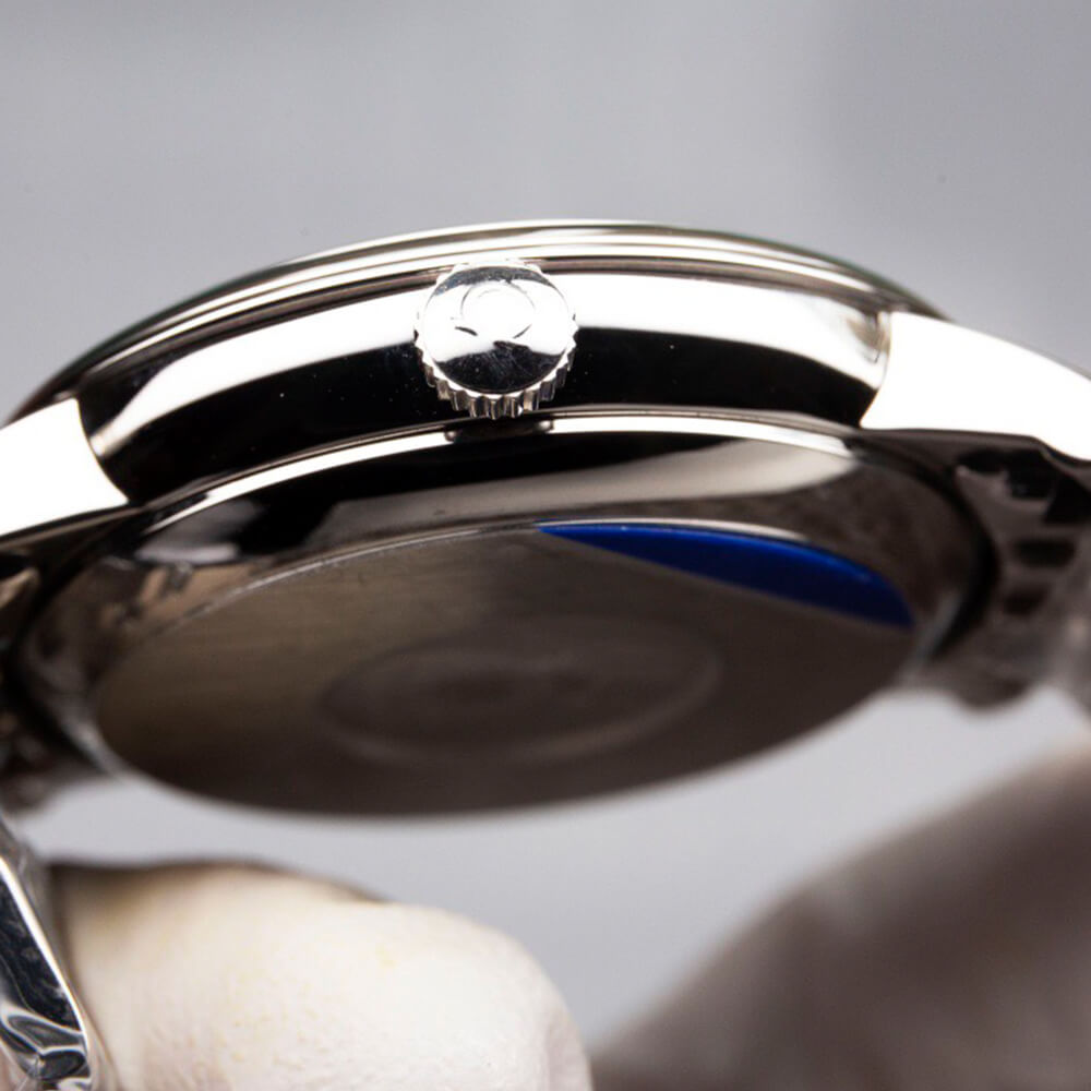 Omega DE VILLE