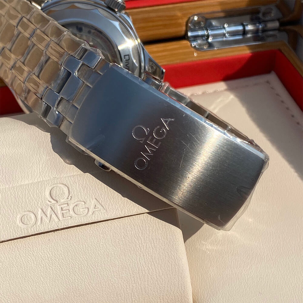 Omega Seamaster Diver 300M